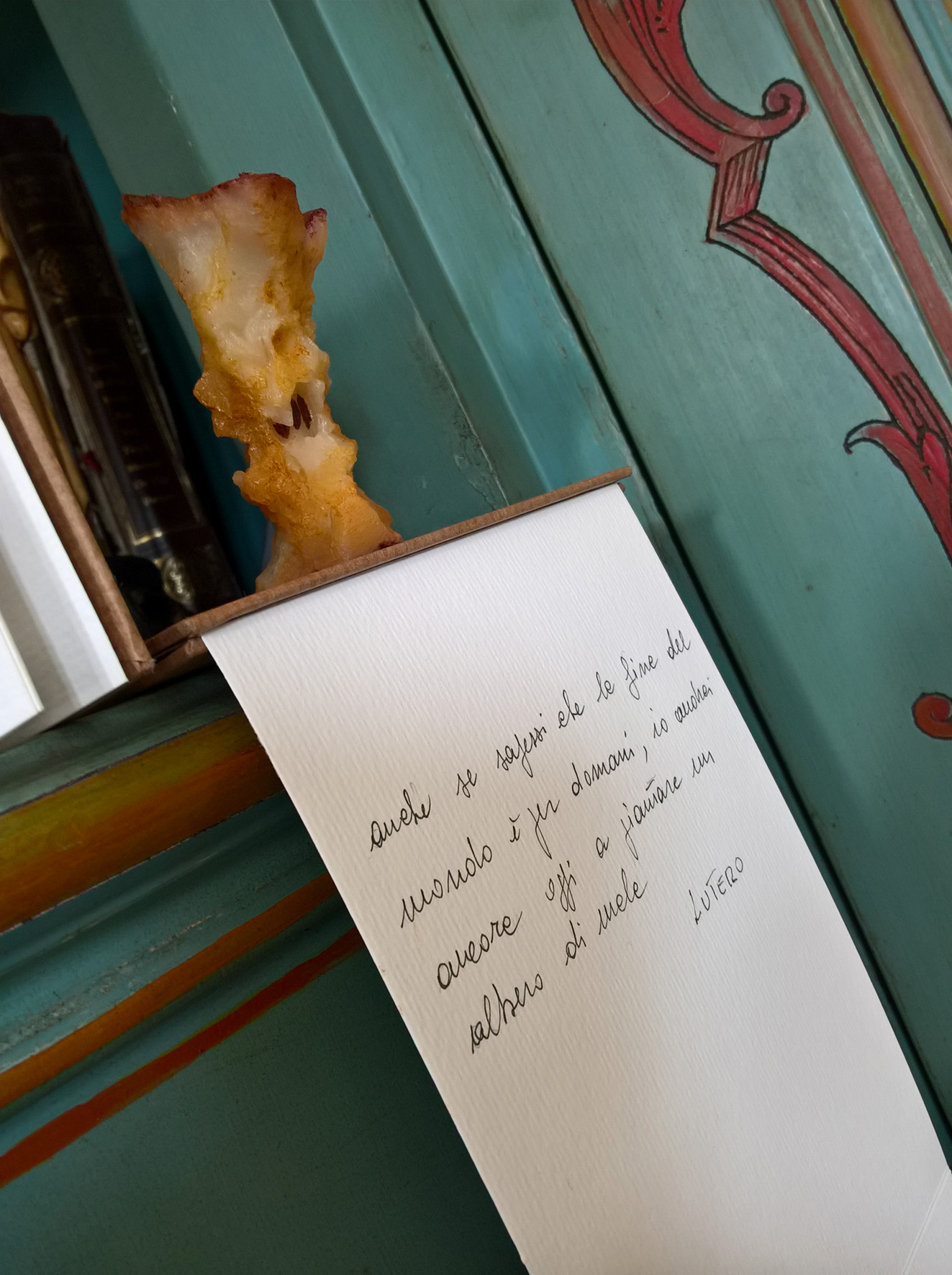 allestimento di: declinando il libro d'artista. biblioteca di villa cernigliaro cernigliaro