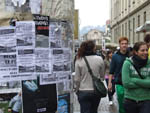 dopo la dispersione della  manifestazione gli  studenti si ritrovano nei pressi di palazzo nuovo (zona mole antonelliana) - torino 8 ott 2010